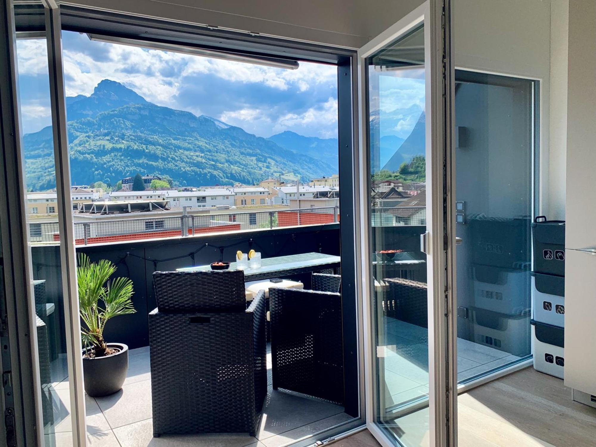 Luna O Mountainview O Pizzaoven Brunnen Exterior photo