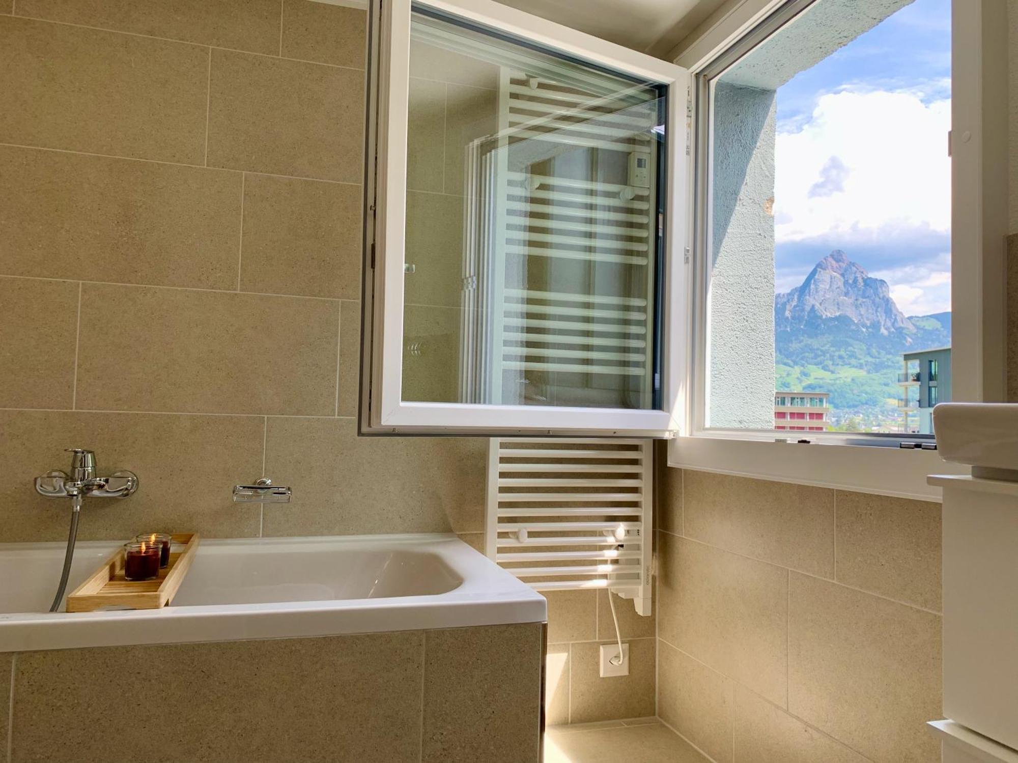 Luna O Mountainview O Pizzaoven Brunnen Exterior photo