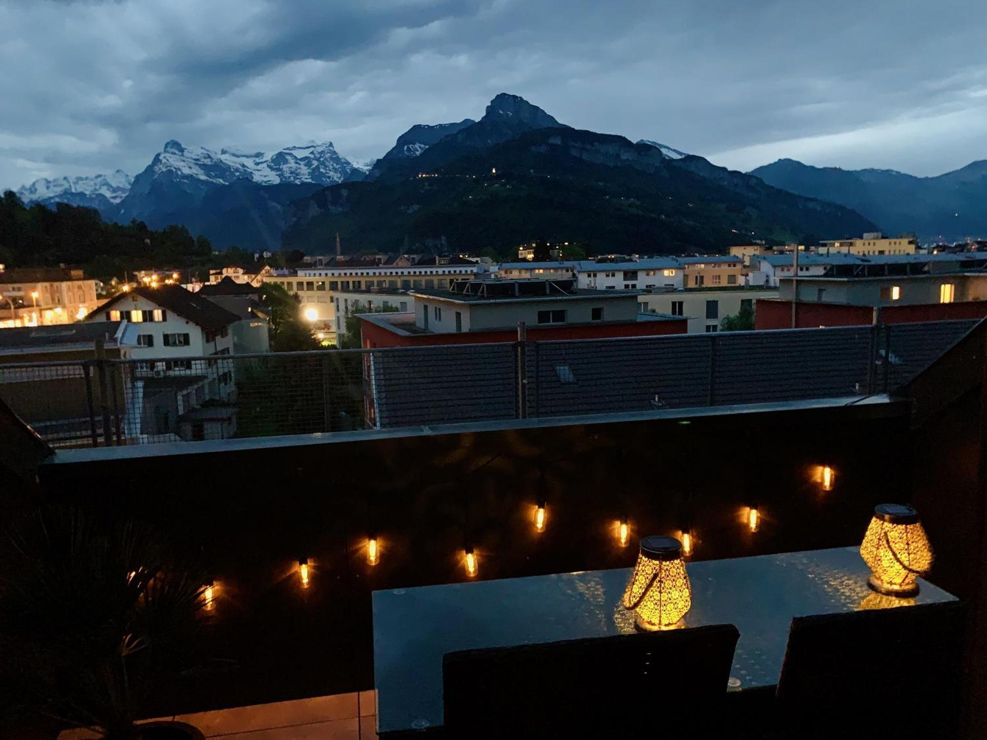 Luna O Mountainview O Pizzaoven Brunnen Exterior photo